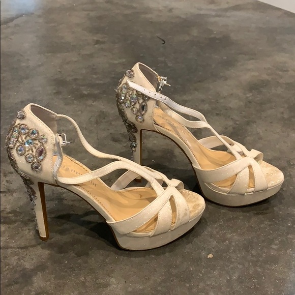 Gianni Bini Shoes - Gianni Bini Wedding Pump High Heels